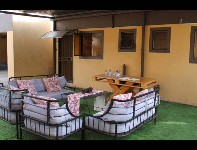 4 BEDROOM HOUSE FOR SALE IN KENSINGTON